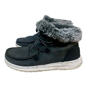 Women's Hey Dude Eloise Faux Fur Lined Black Ankle Boots Size 6
